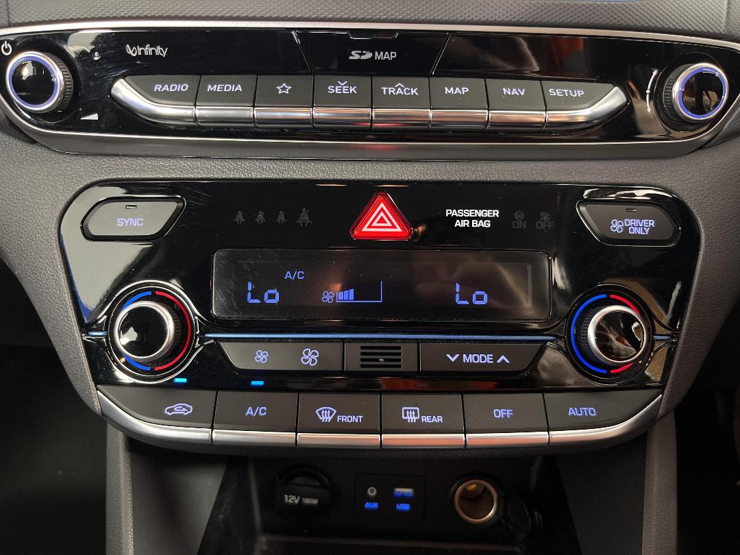 Photo '28' of Hyundai Ioniq