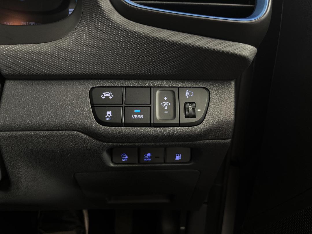 Photo '30' of Hyundai Ioniq