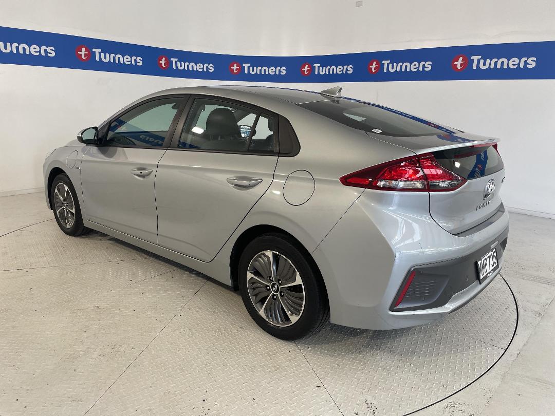 Photo '5' of Hyundai Ioniq Photo '5' of Hyundai Ioniq