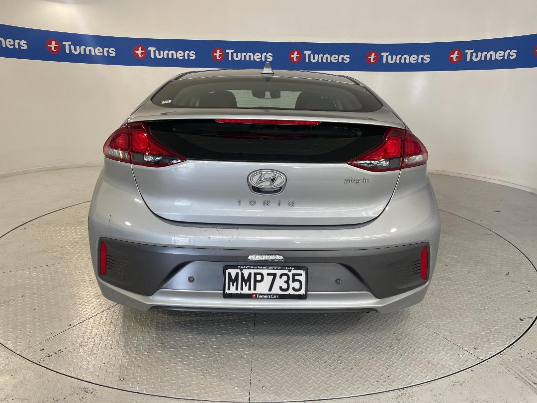 Photo '6' of Hyundai Ioniq Photo '6' of Hyundai Ioniq