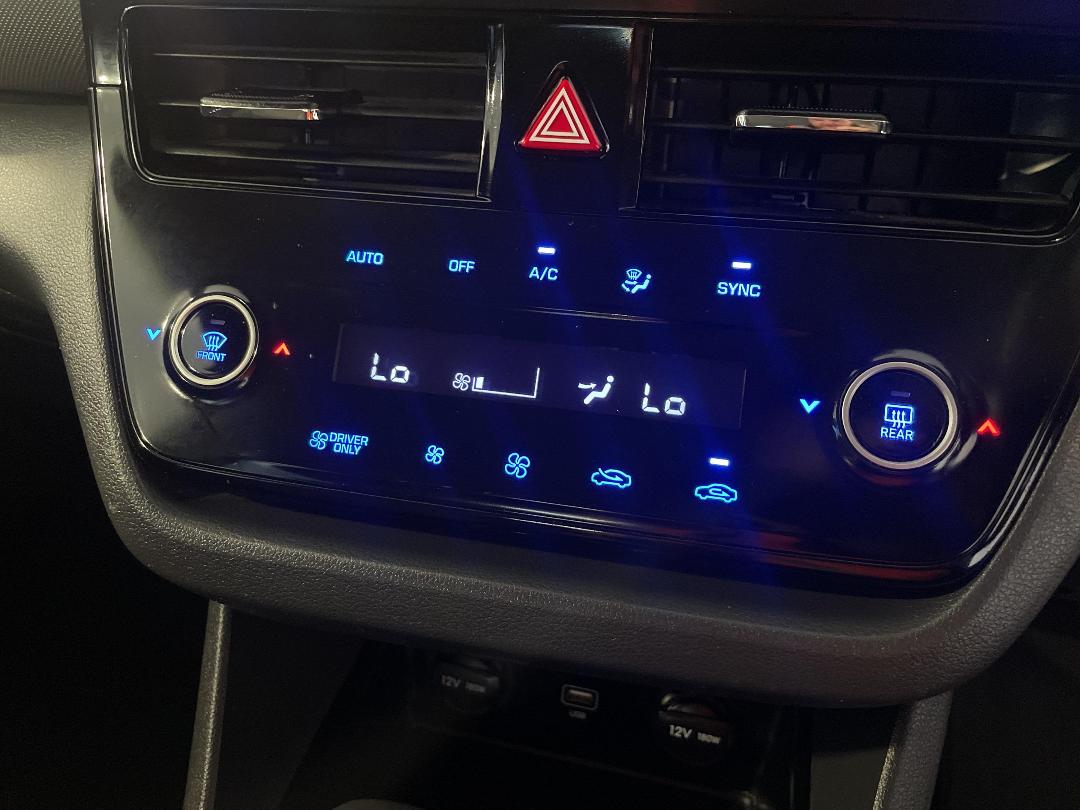 Photo '31' of Hyundai Ioniq Photo '31' of Hyundai Ioniq