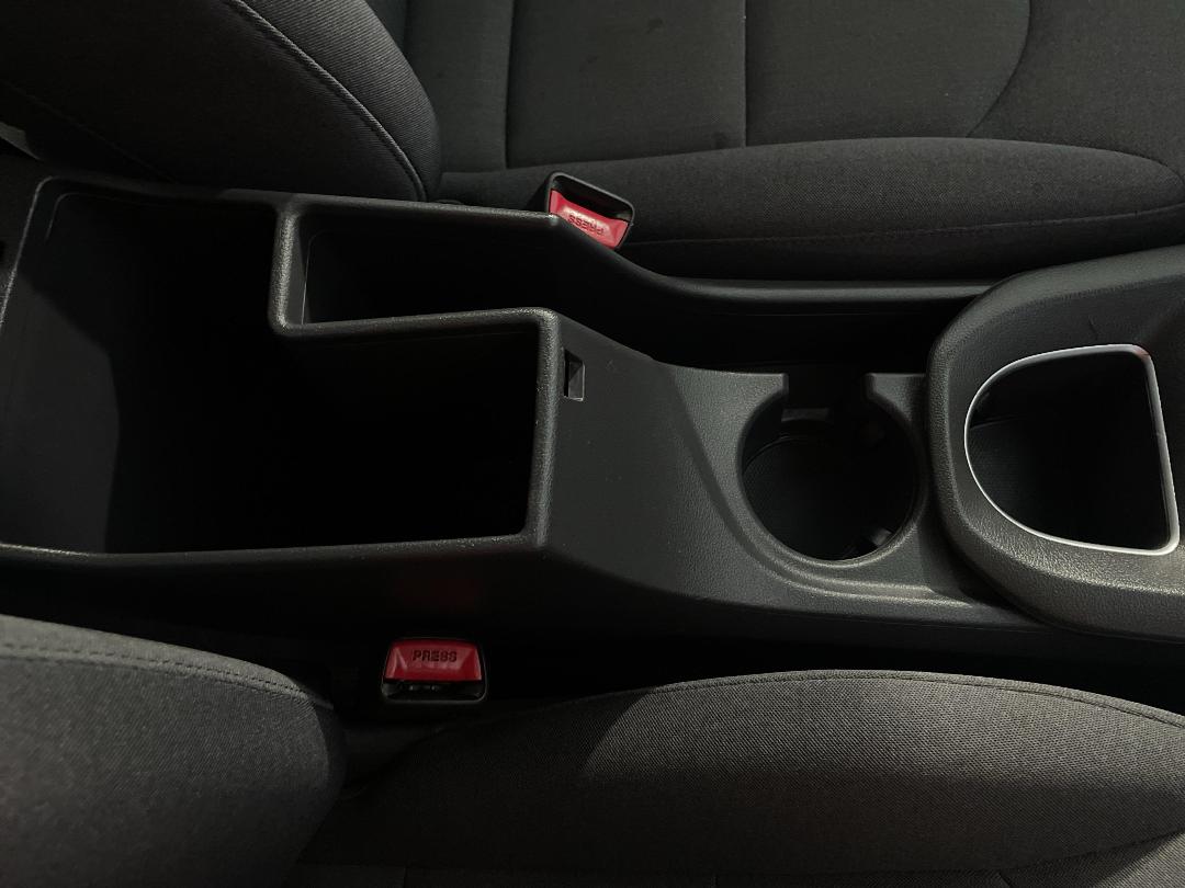 Photo '33' of Hyundai Ioniq Photo '33' of Hyundai Ioniq