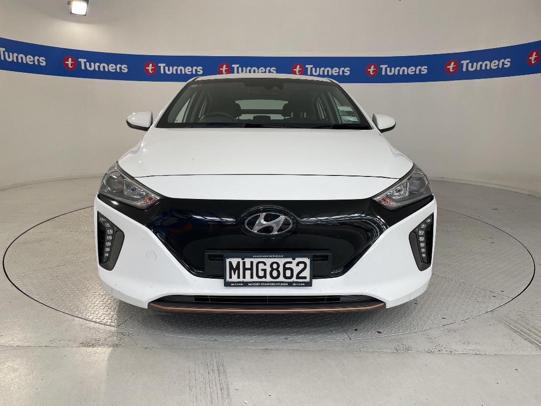 Photo '2' of Hyundai Ioniq Photo '2' of Hyundai Ioniq
