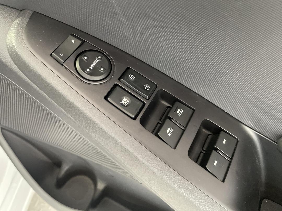 Photo '24' of Hyundai Ioniq Photo '24' of Hyundai Ioniq