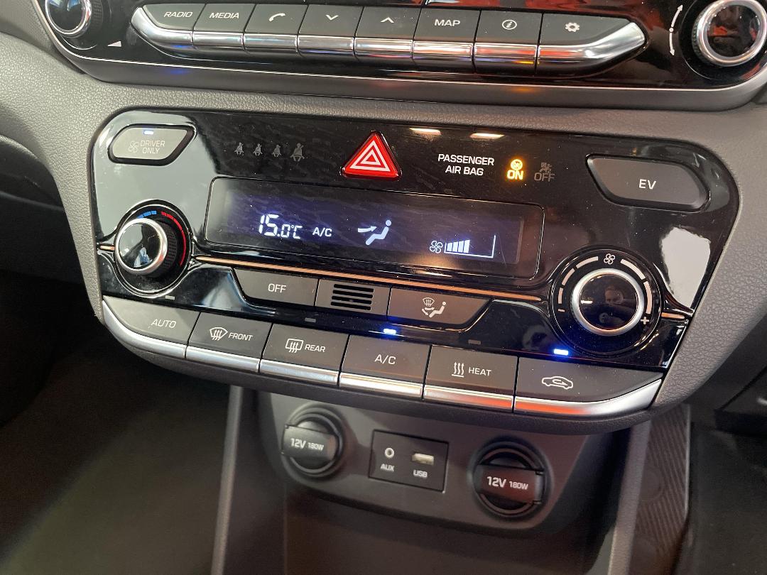 Photo '31' of Hyundai Ioniq Photo '31' of Hyundai Ioniq