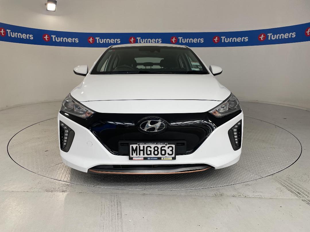 Photo '2' of Hyundai Ioniq Photo '2' of Hyundai Ioniq