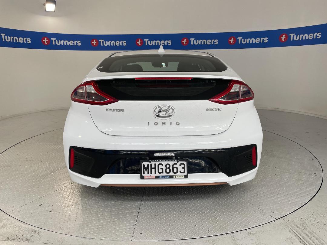 Photo '6' of Hyundai Ioniq Photo '6' of Hyundai Ioniq