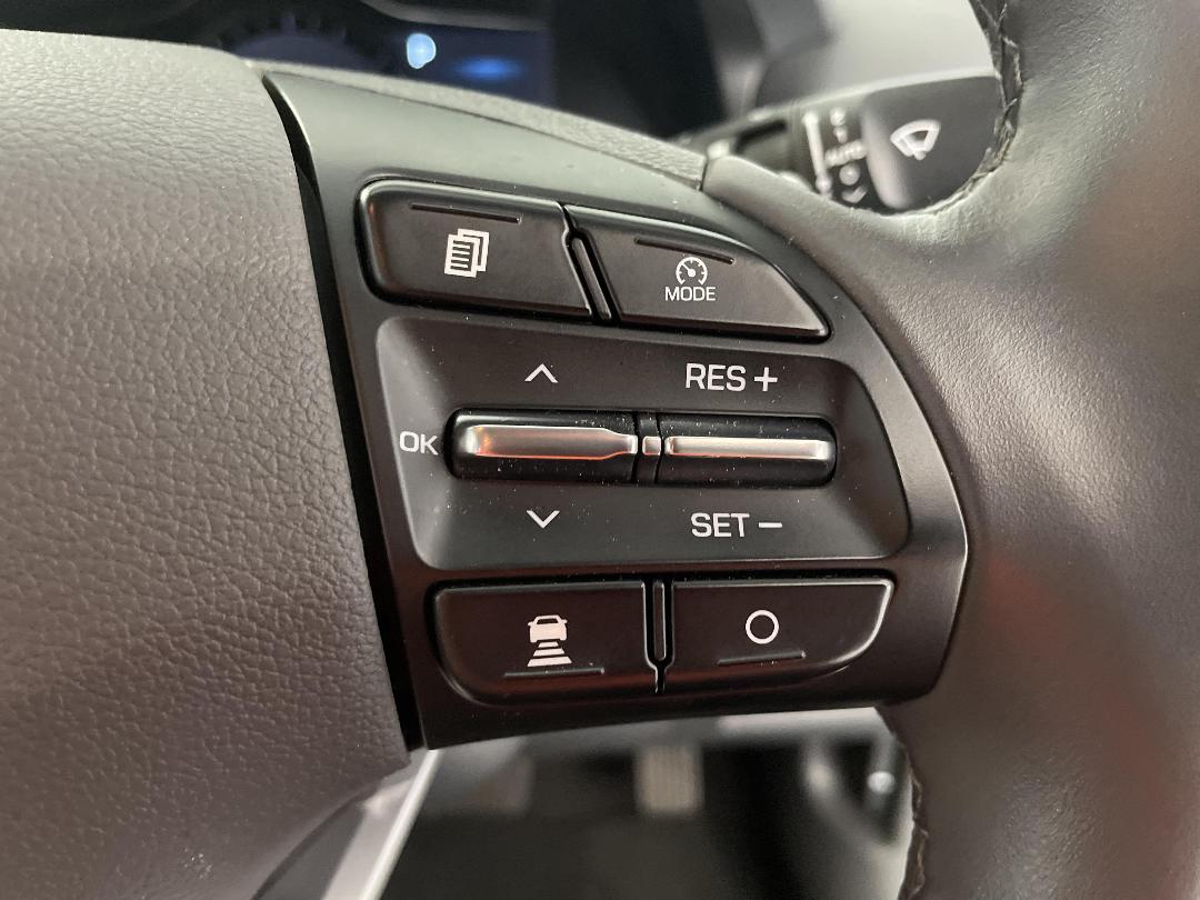 Photo '26' of Hyundai Ioniq Photo '26' of Hyundai Ioniq