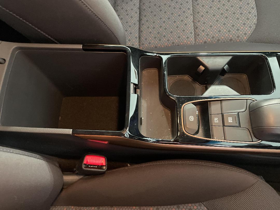 Photo '33' of Hyundai Ioniq Photo '33' of Hyundai Ioniq