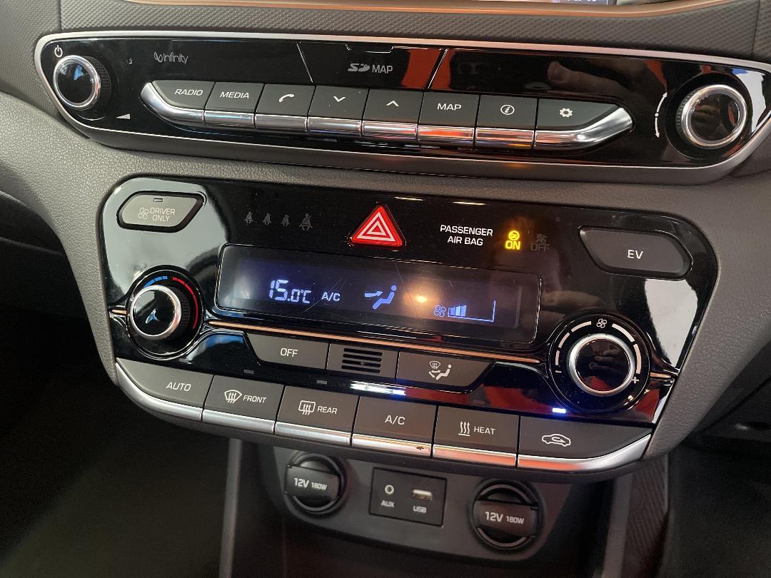 Photo '31' of Hyundai Ioniq Photo '31' of Hyundai Ioniq