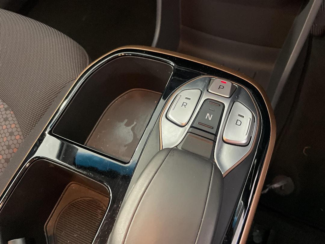 Photo '32' of Hyundai Ioniq Photo '32' of Hyundai Ioniq