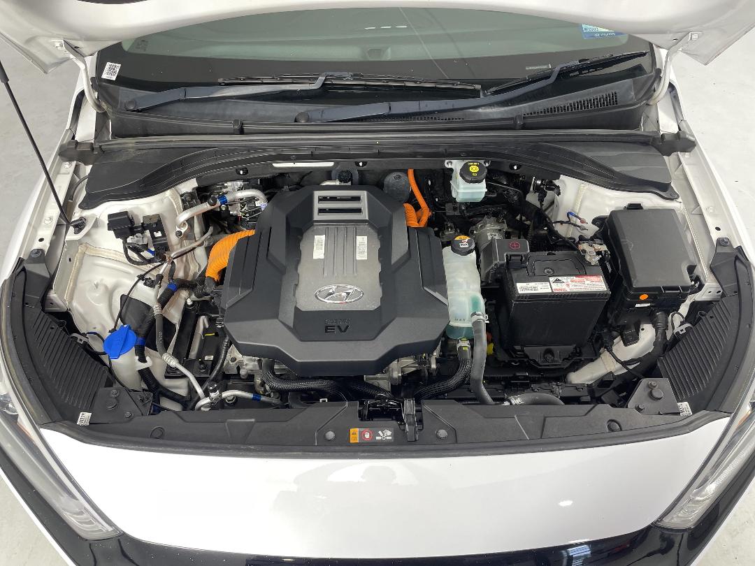 Photo '13' of Hyundai Ioniq