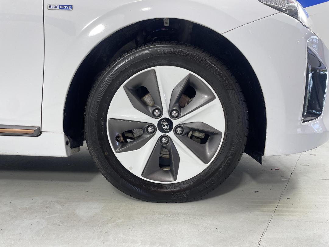 Photo '9' of Hyundai Ioniq