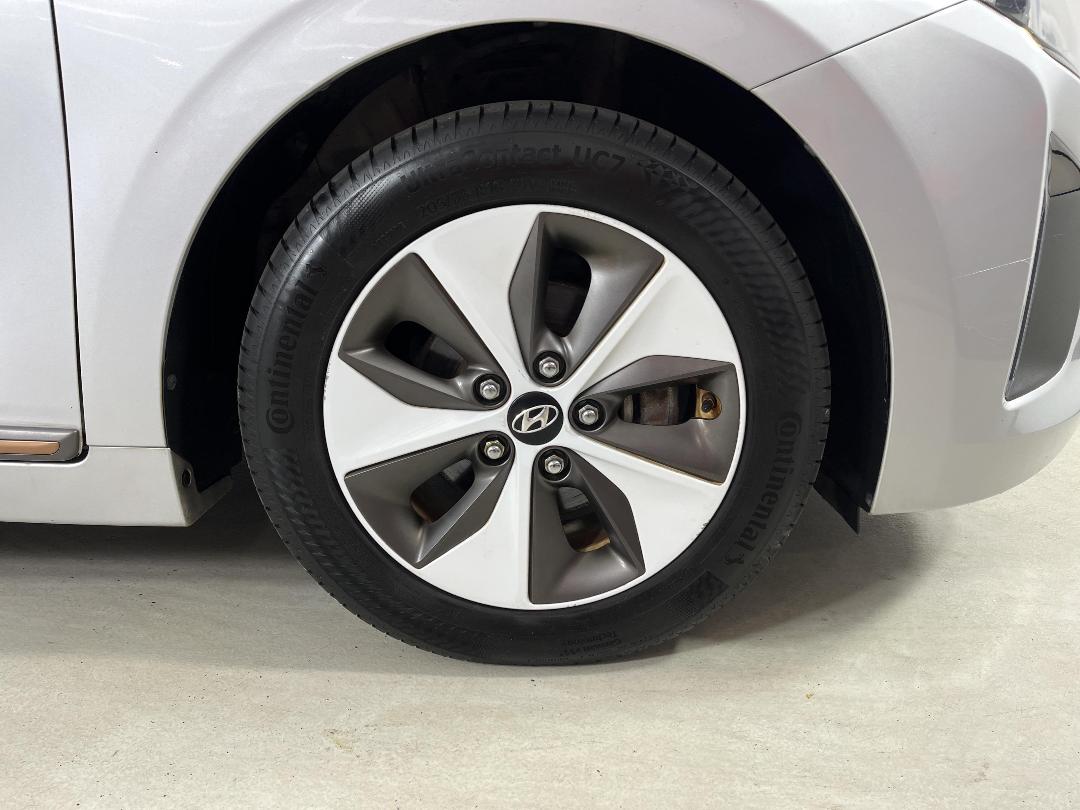 Photo '9' of Hyundai Ioniq