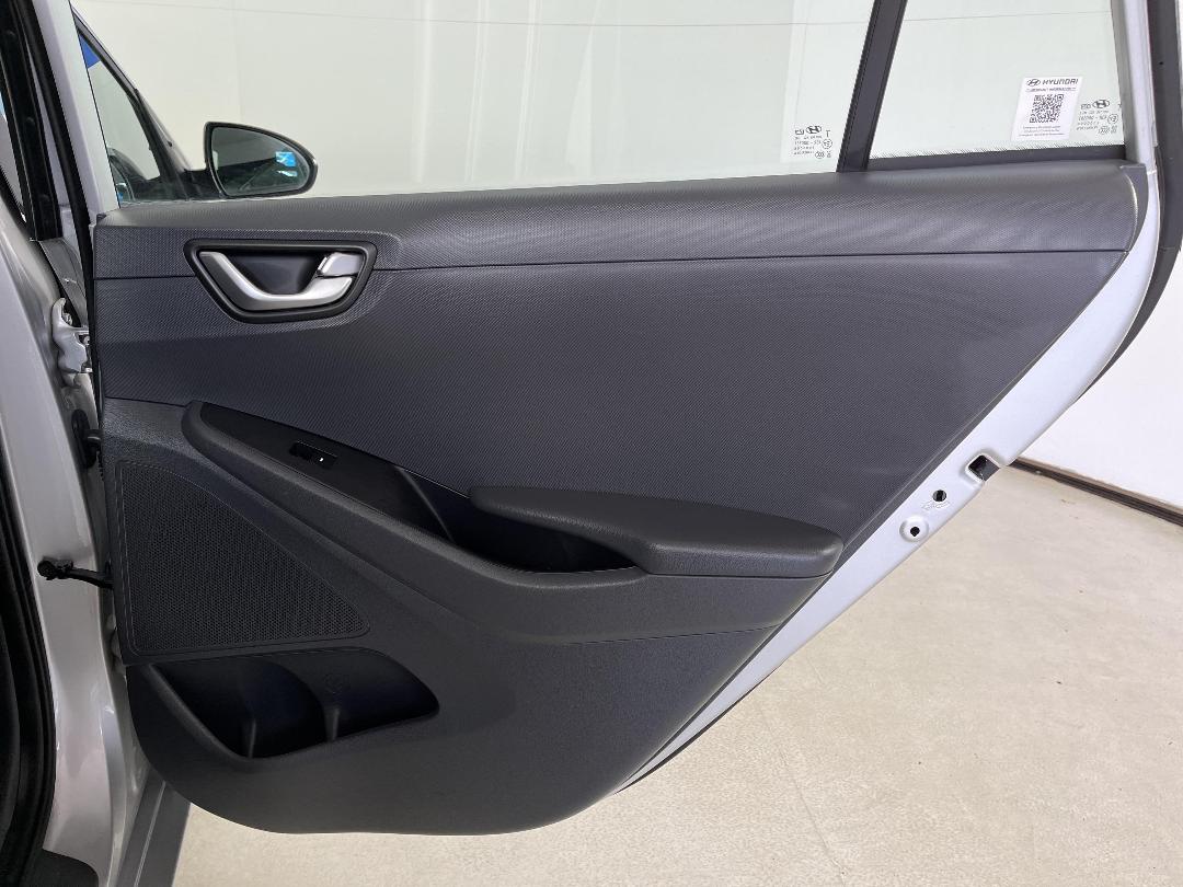 Photo '19' of Hyundai Ioniq