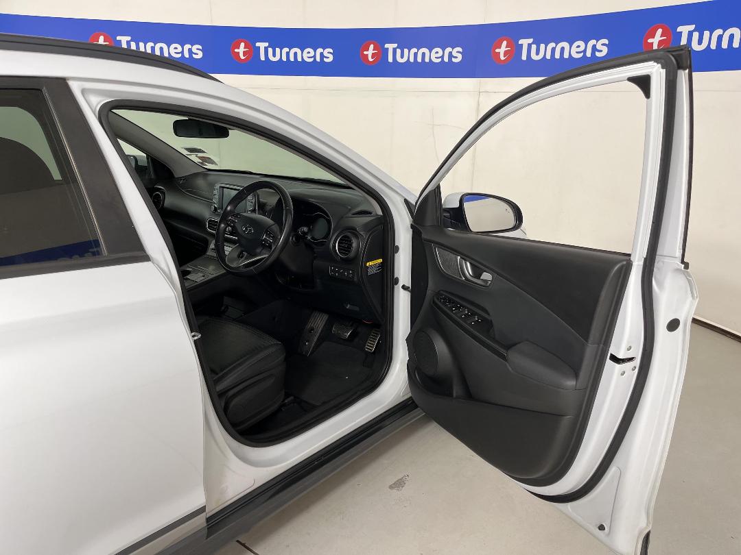 Photo '15' of Hyundai Kona