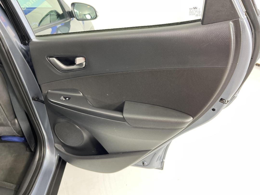 Photo '19' of Hyundai Kona Photo '19' of Hyundai Kona