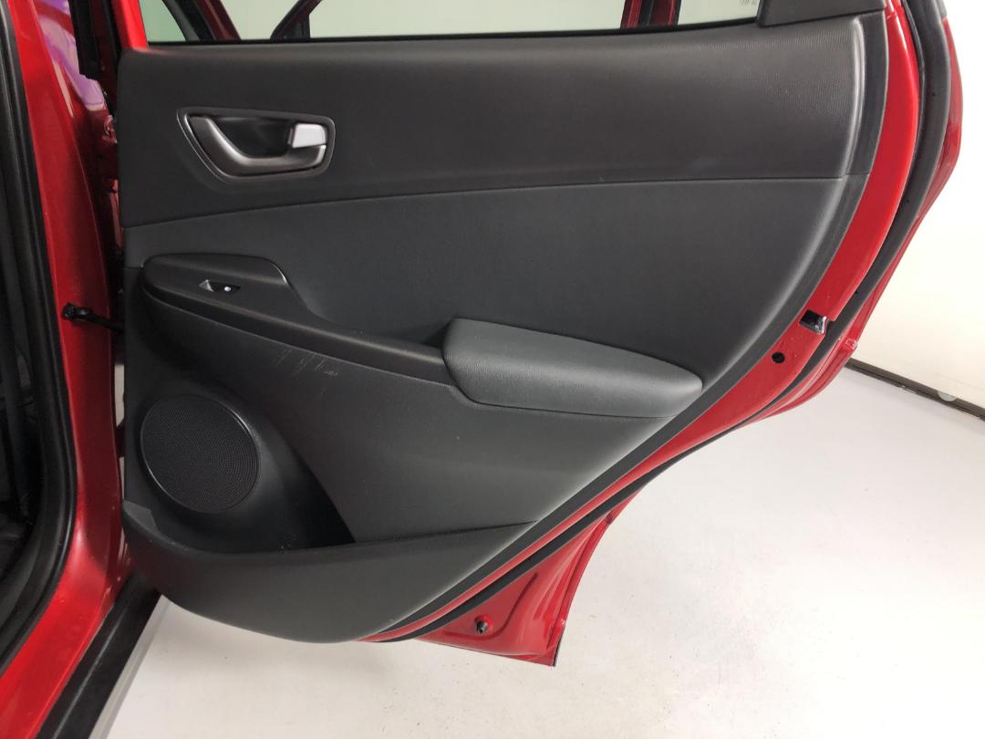 Photo '17' of Hyundai Kona EV 64KWH Photo '17' of Hyundai Kona EV 64KWH