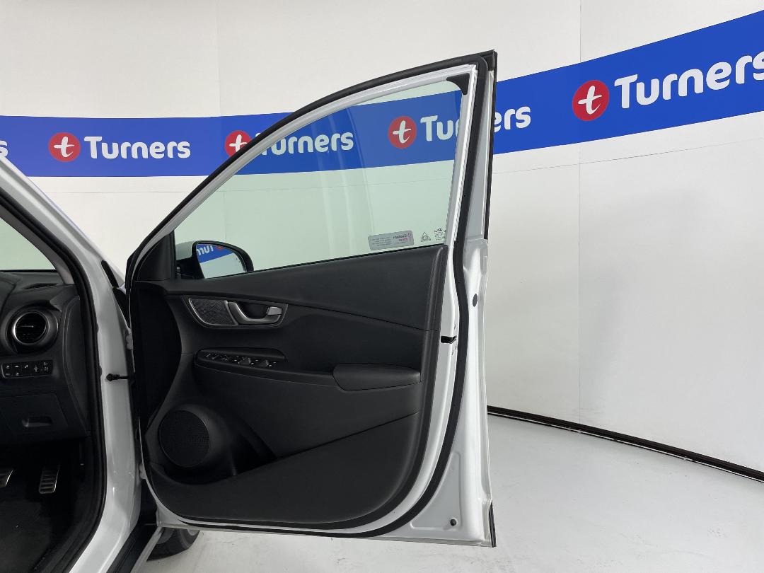 Photo '15' of Hyundai Kona