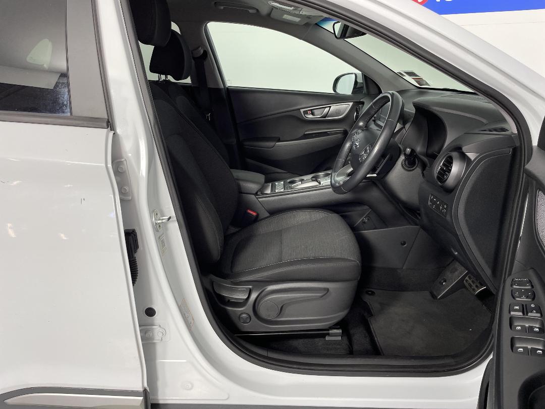 Photo '16' of Hyundai Kona