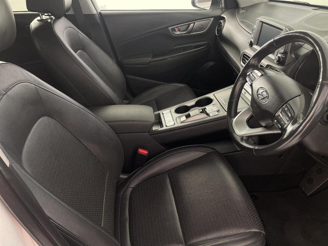 Photo '16' of Hyundai Kona