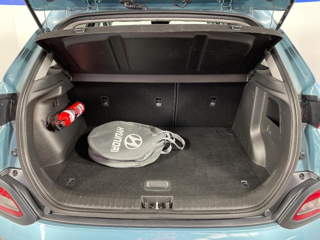 Photo '14' of Hyundai Kona Photo '14' of Hyundai Kona