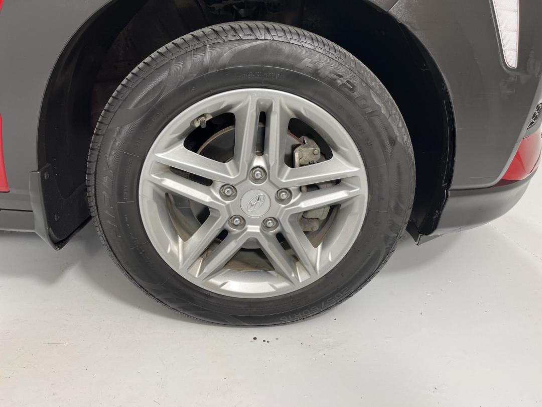 Photo '9' of Hyundai Kona Photo '9' of Hyundai Kona