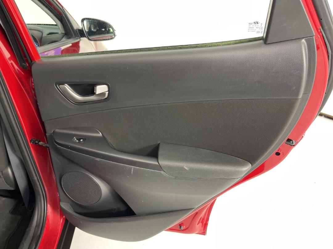 Photo '19' of Hyundai Kona Photo '19' of Hyundai Kona