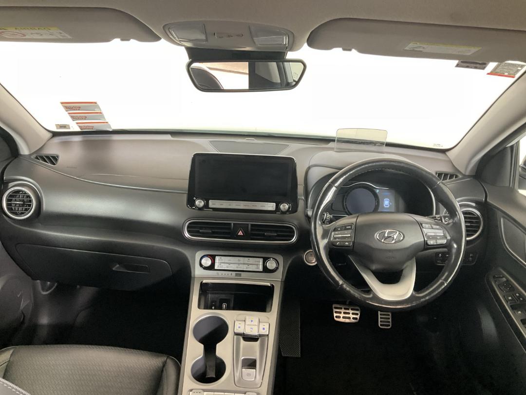 Photo '17' of Hyundai Kona Photo '17' of Hyundai Kona