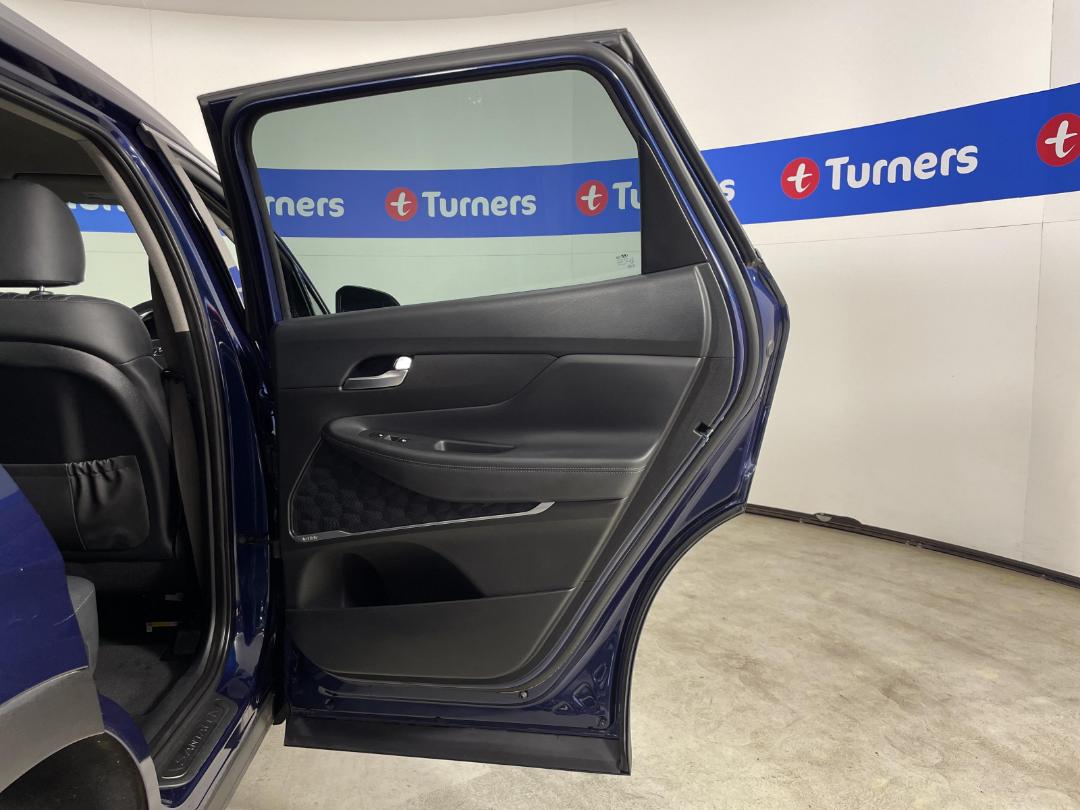 Photo '19' of Hyundai Santa FE Photo '19' of Hyundai Santa FE