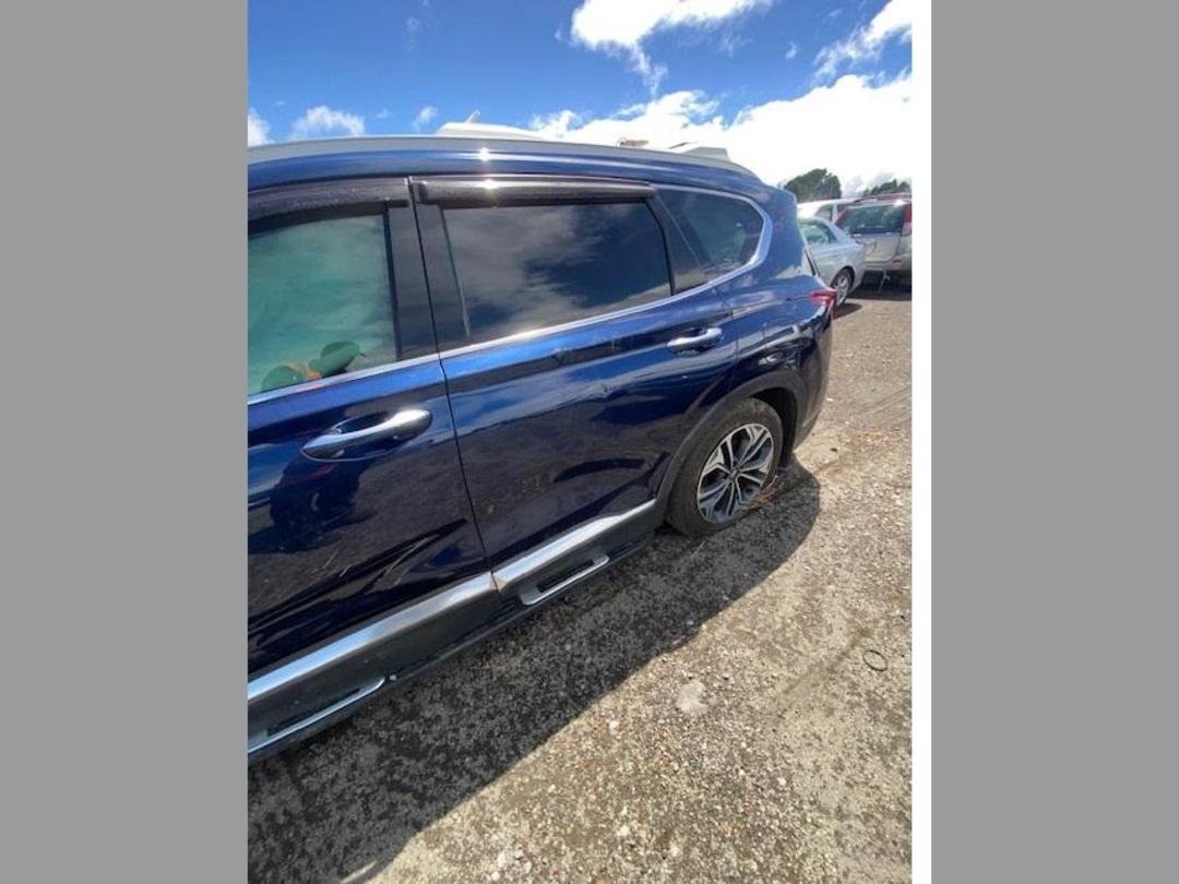 Photo '4' of Hyundai Santa FE TM Limited