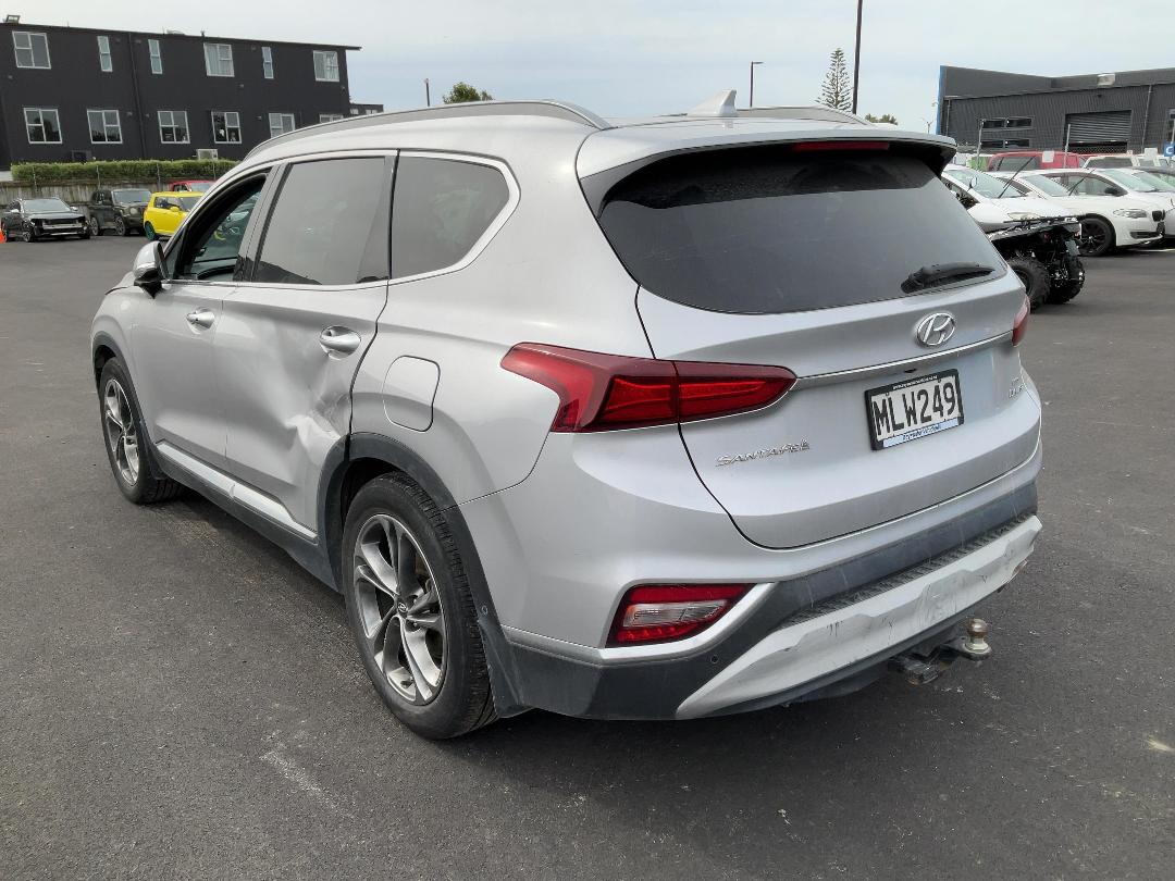 Photo '4' of Hyundai Santa FE TM Limited