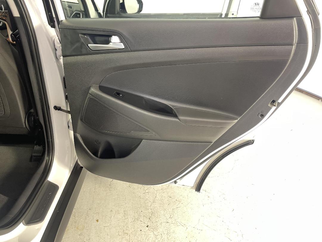 Photo '19' of Hyundai Tucson