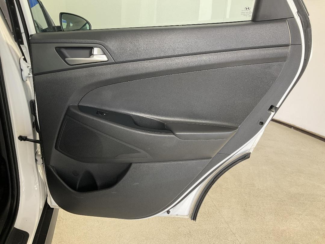 Photo '19' of Hyundai Tucson