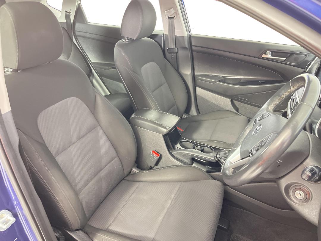 Photo '16' of Hyundai Tucson Photo '16' of Hyundai Tucson