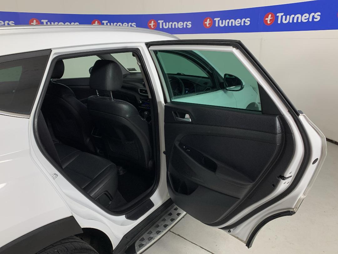 Photo '19' of Hyundai Tucson Photo '19' of Hyundai Tucson