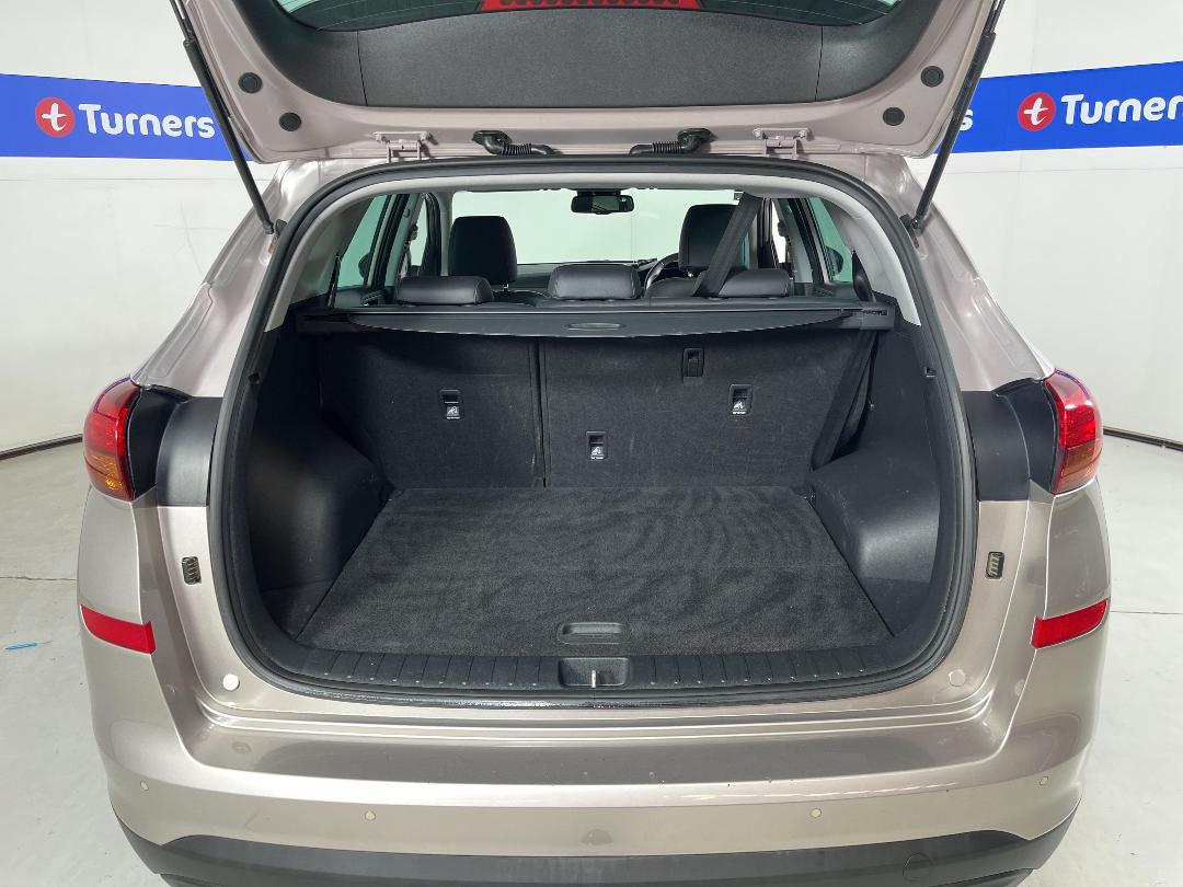 Photo '14' of Hyundai Tucson