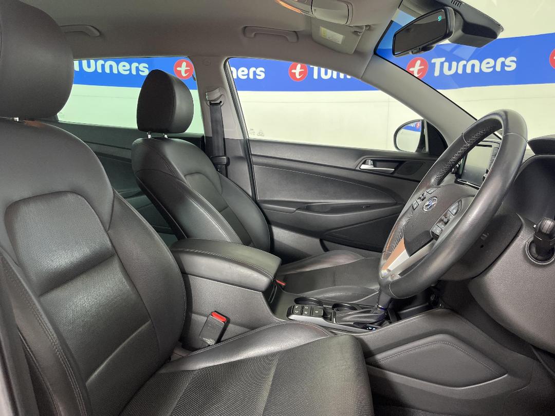 Photo '16' of Hyundai Tucson