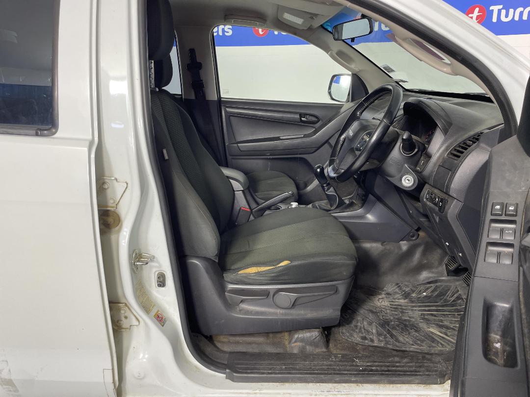 Photo '14' of Isuzu D-MAX LX DC