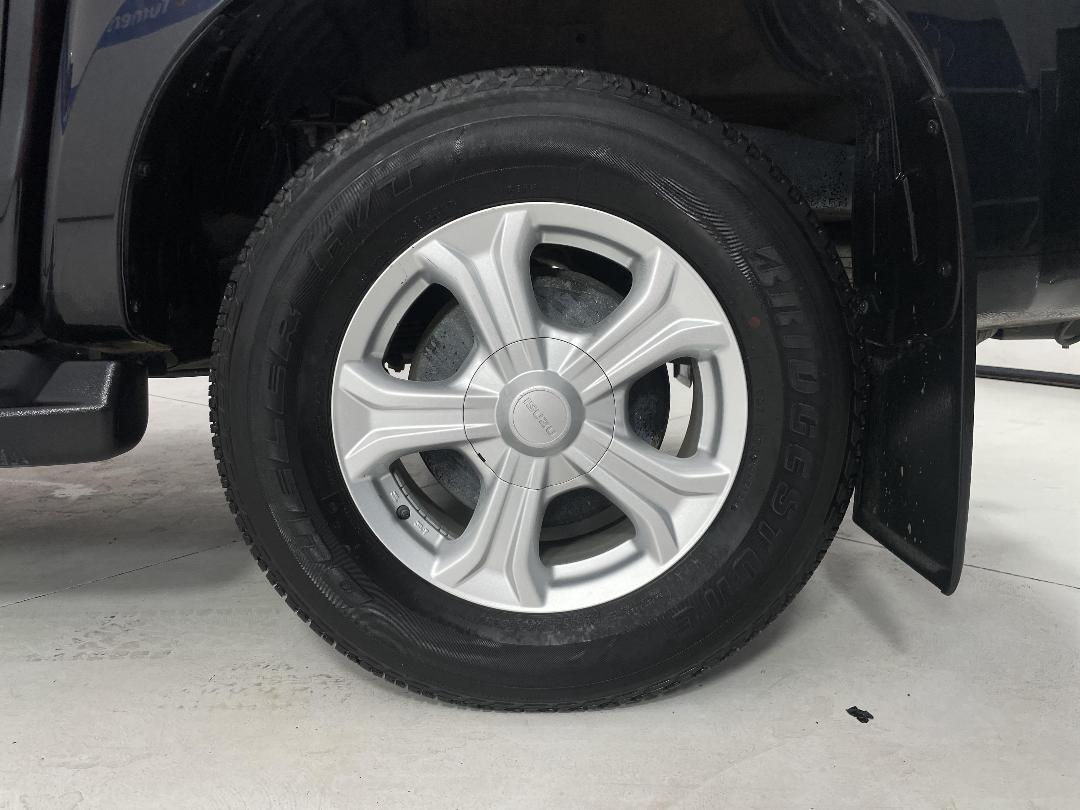 Photo '11' of Isuzu D-MAX Photo '11' of Isuzu D-MAX