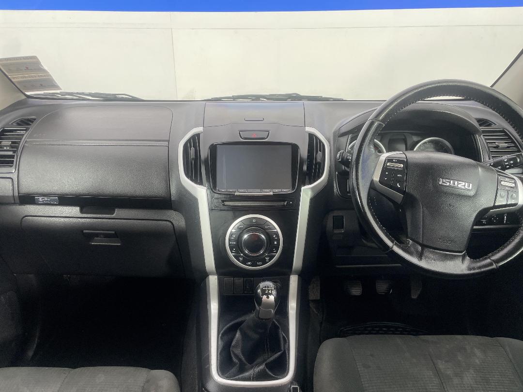 Photo '17' of Isuzu D-MAX Photo '17' of Isuzu D-MAX