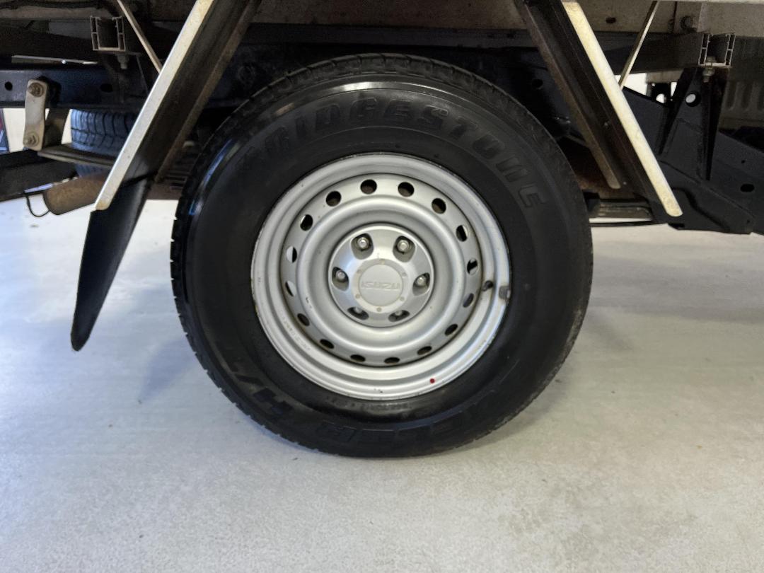 Photo '12' of Isuzu D-MAX