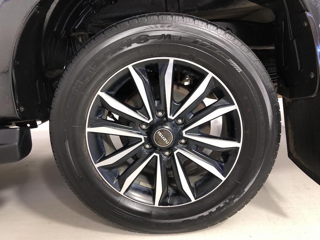 Photo '11' of Isuzu D-MAX Photo '11' of Isuzu D-MAX