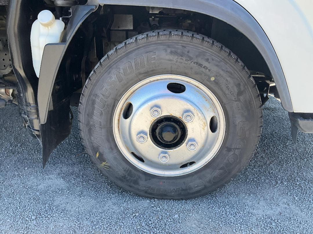 Photo '43' of Isuzu ELF Chiller Photo '43' of Isuzu ELF Chiller