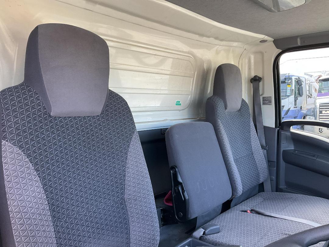 Photo '20' of Isuzu ELF Chiller Photo '20' of Isuzu ELF Chiller