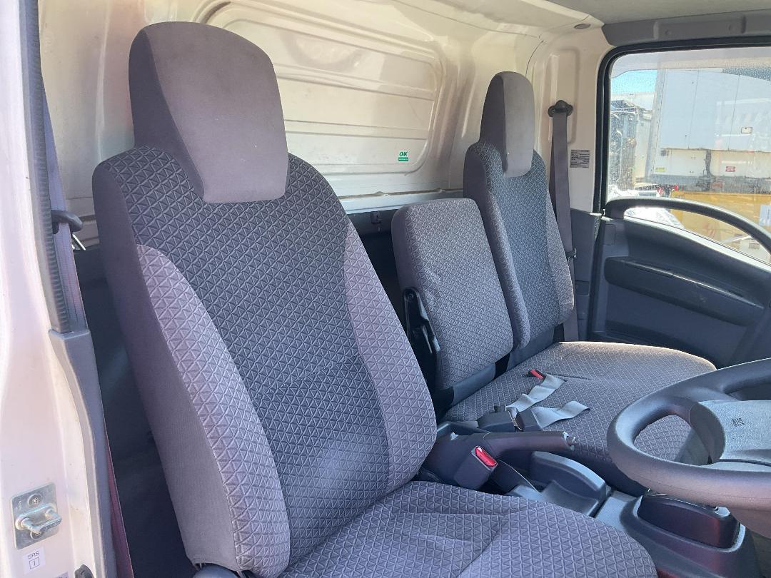 Photo '19' of Isuzu ELF Chiller