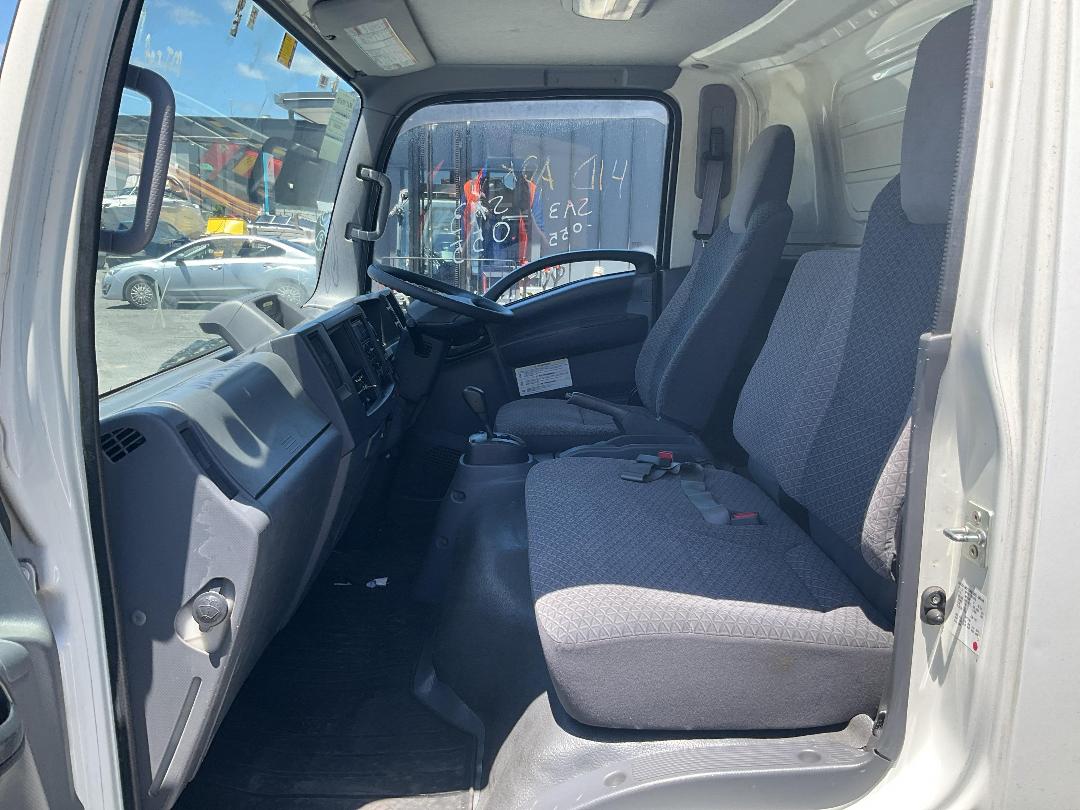 Photo '21' of Isuzu ELF Chiller