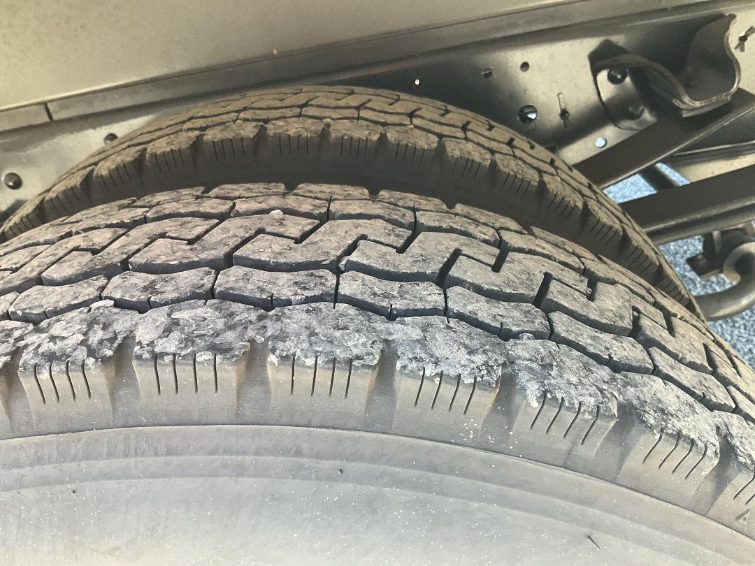 Photo '42' of Isuzu ELF Chiller