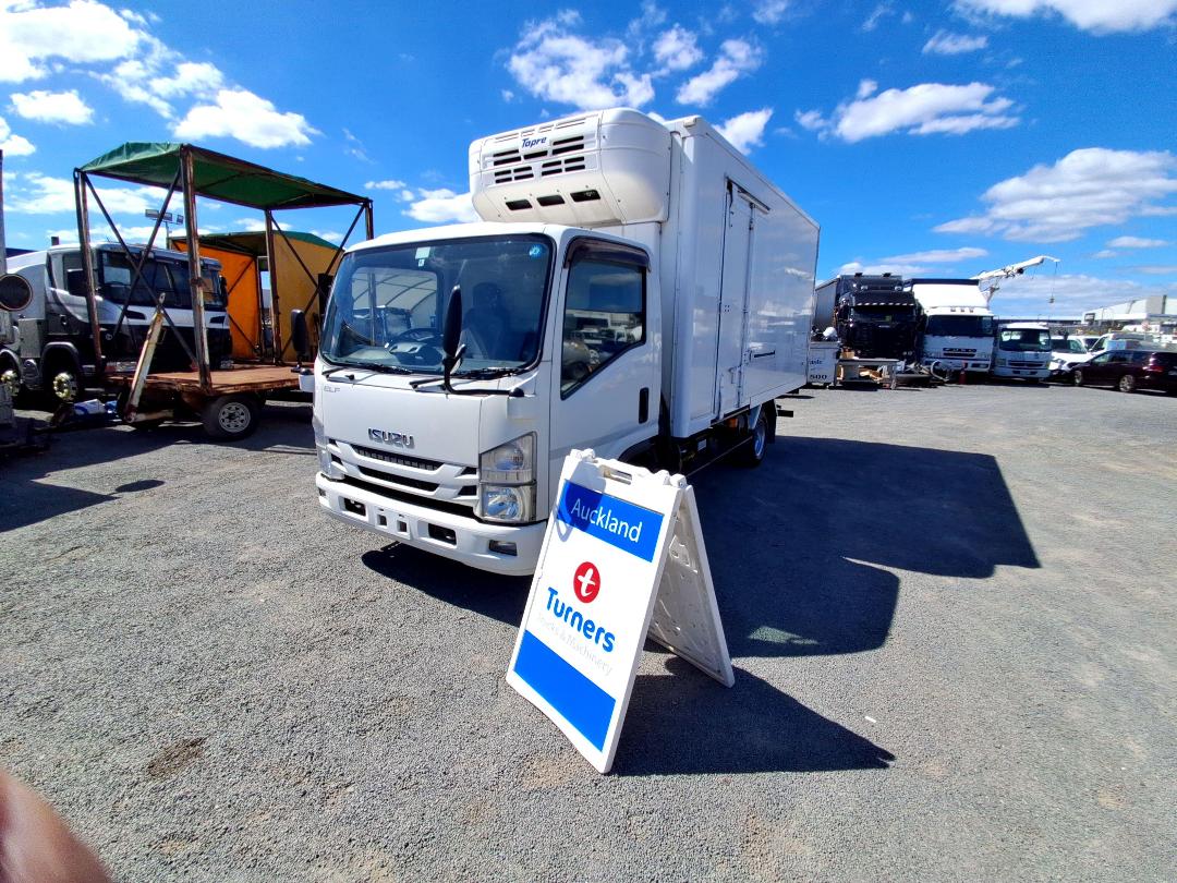 Photo '8' of Isuzu ELF Chiller Photo '8' of Isuzu ELF Chiller