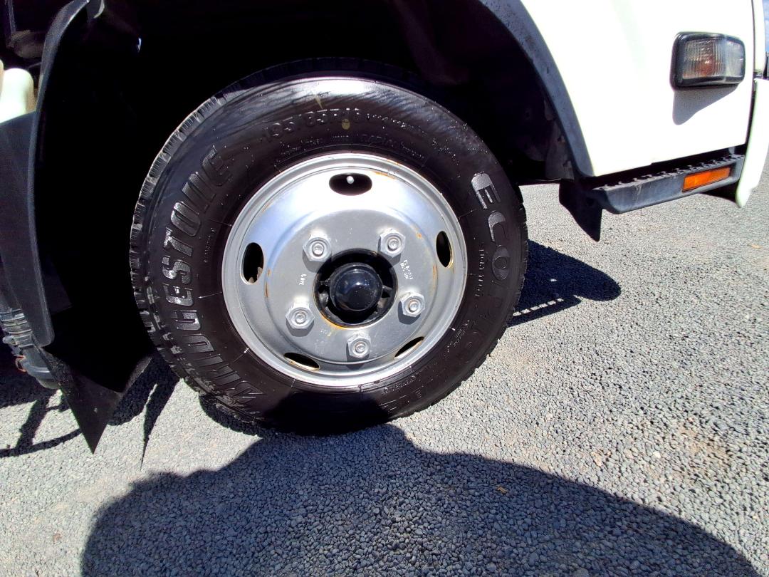 Photo '10' of Isuzu ELF Chiller Photo '10' of Isuzu ELF Chiller